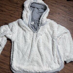Anthropologie Akemi + Kin womens Faux Fur Hooded Pullover in Ivory Size Large